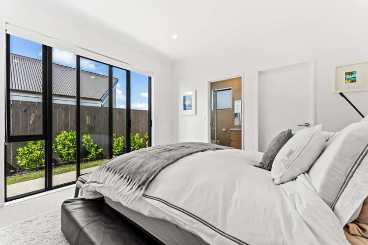 33 Cambie Avenue Red Beach_14