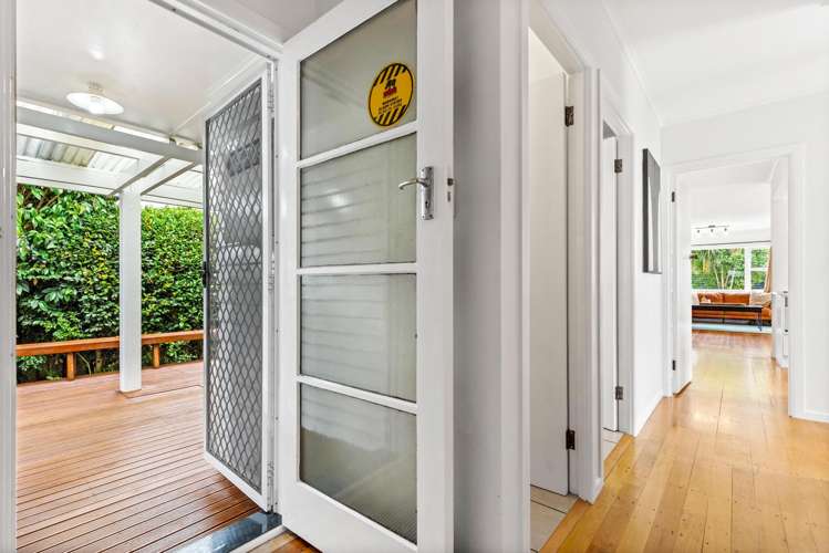 85 Tiroroa Avenue Te Atatu South_16