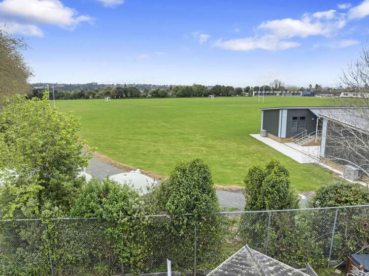 1/131 Swanson Road Henderson_18