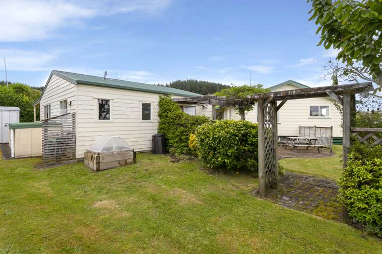 16 Rowena Crescent Motuoapa_13