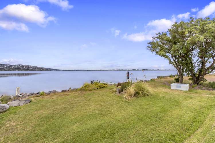 126 Rocking Horse Road Southshore_22