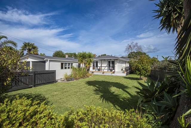 46 Mackesy Road Parahaki_1