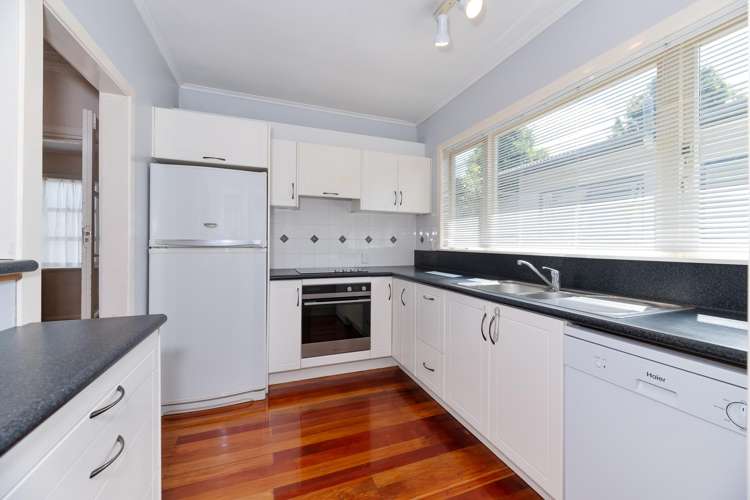 2/219 Don Buck Road Massey_8