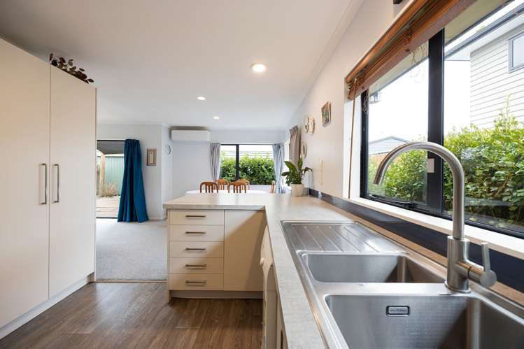 16a Bruce Avenue Glenview_7