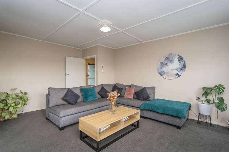 11 June Street Highfield_8