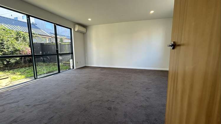 2/359 Hereford Street Linwood_6