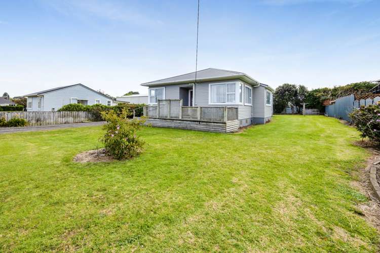 55 Domett Street Opunake_21