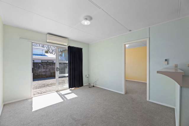 2/4 Weld Street Blenheim Central_2