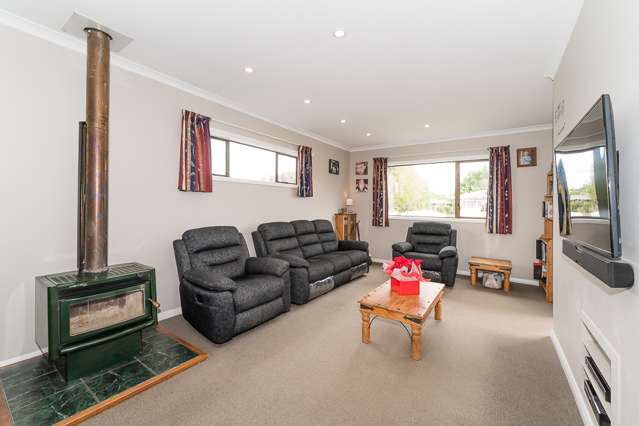 21 Keith Elliott Street Feilding_2