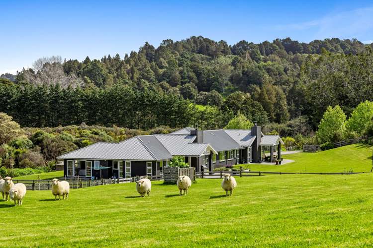 1166 Weranui Road Wainui_23