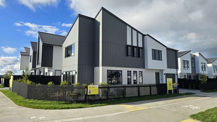 98 Parish Drive_0