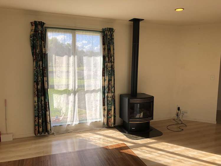 207 Thomas Road Rototuna North_6