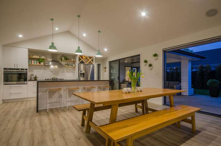 8 Walnut Road Riverhead_7