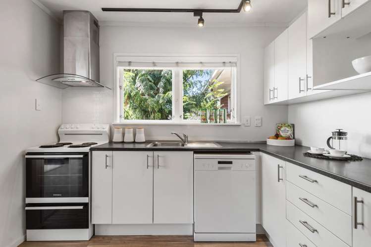 4/155 Shakespeare Road Milford_4