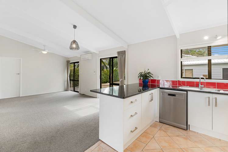 18a Alberta Street Point Chevalier_4