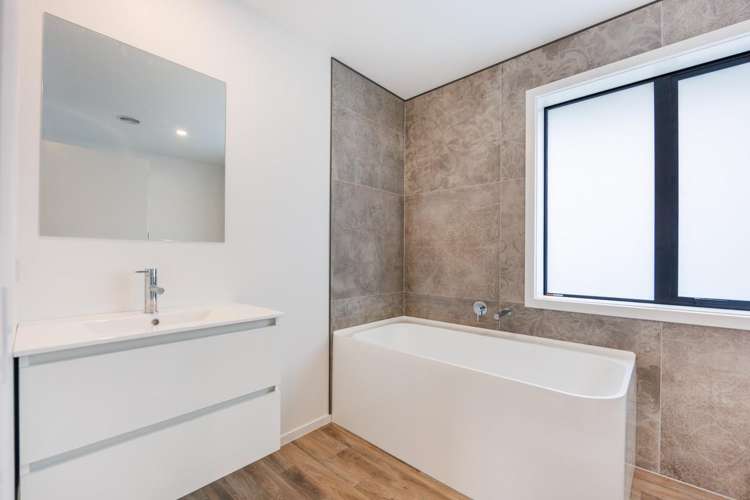 9 Rayner Lane Marton_23