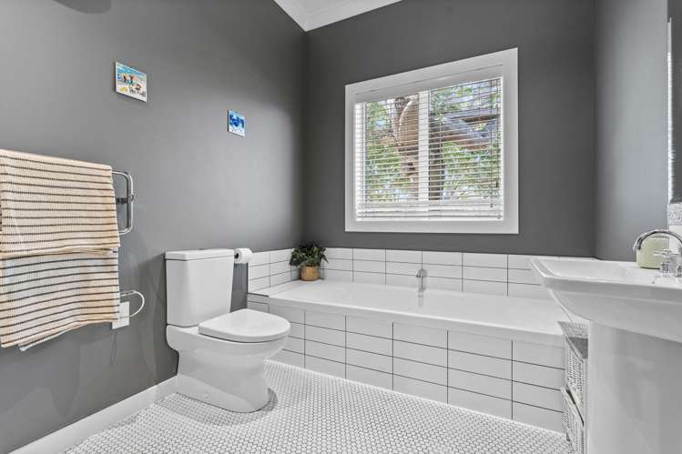 81c Reading Street Greytown_14