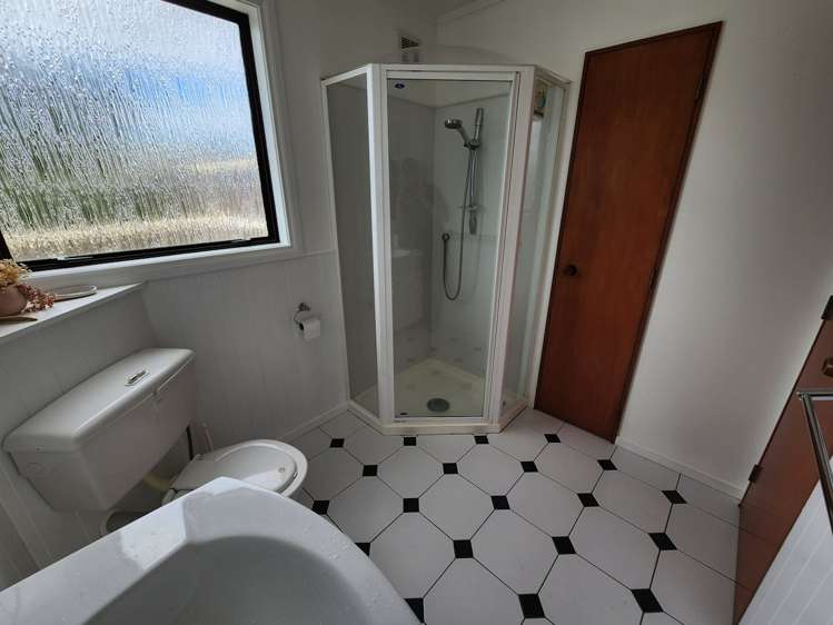 1 Lindis Close Kelson_10