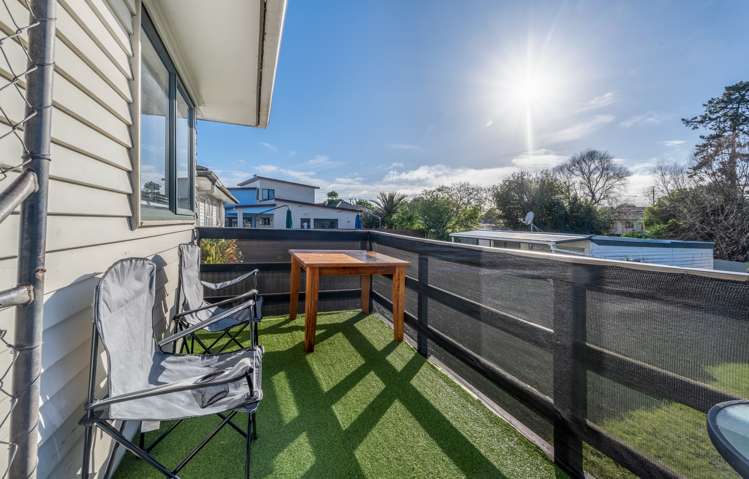 6 Tindall Crescent Otara_3