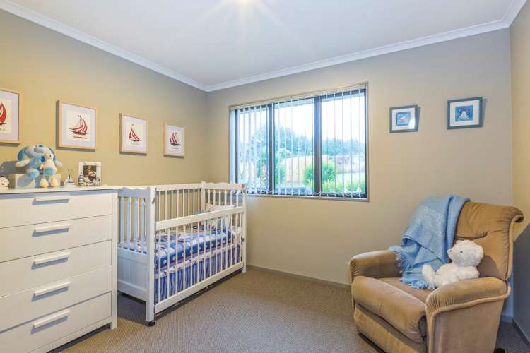 63 Lough Bourne Drive Pukekohe_11