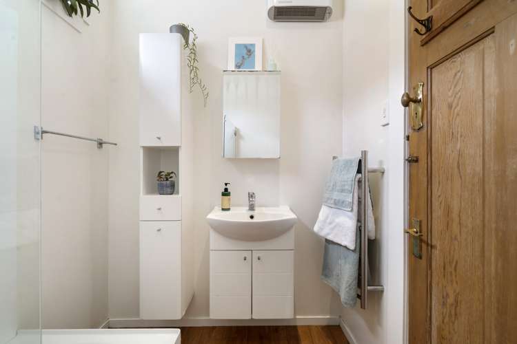 173 Lake Road Belmont_16