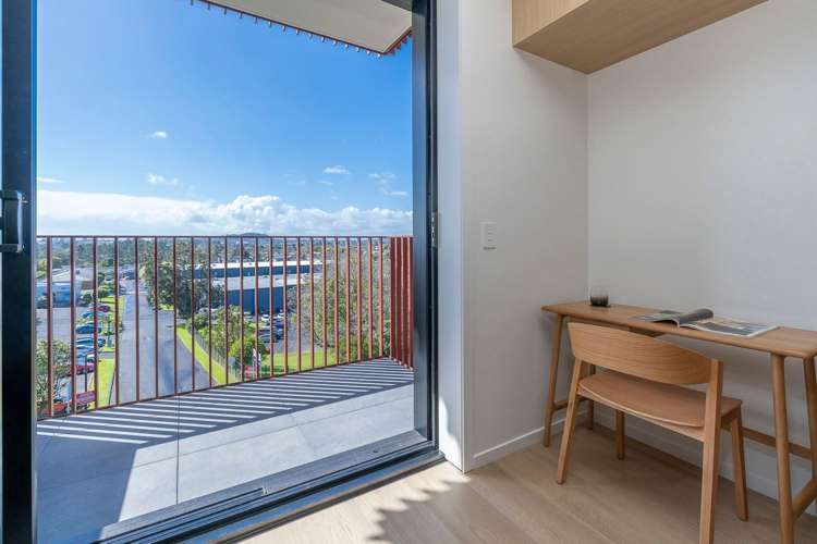 105/2B Te Ara Taurapa Point Chevalier_2