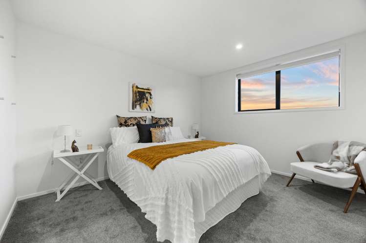 4/14 Wilsher Crescent Henderson_13