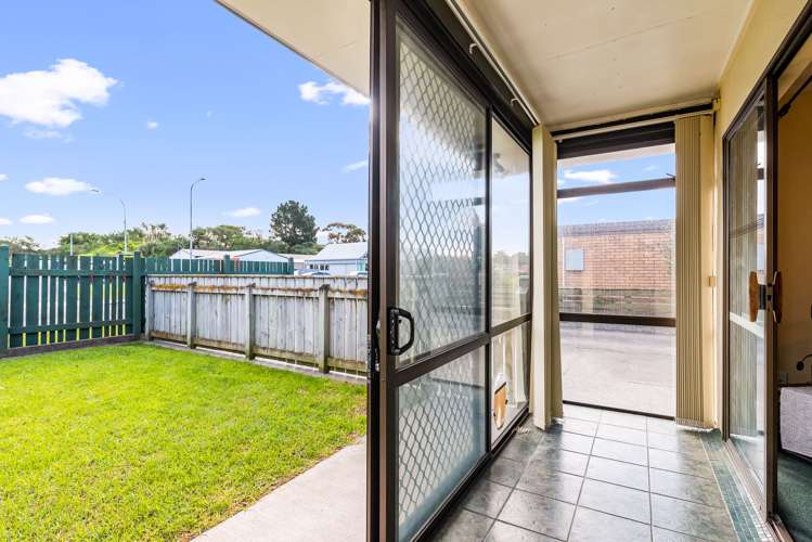 1/118 Hillcrest Road Raumati Beach_5