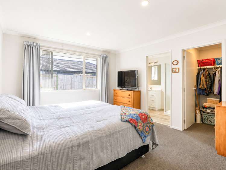 157 Ballintoy Park Drive Welcome Bay_11