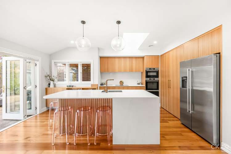 49 Penrose Street Woburn_8