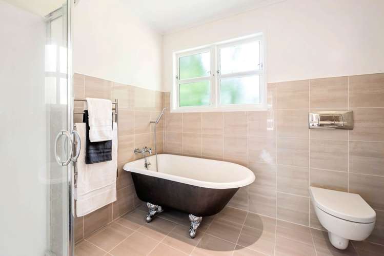 2/217 Taupahi Road Turangi_18