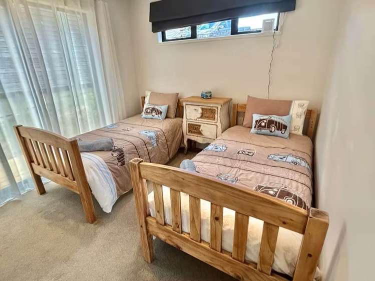 33 Pohutukawa Avenue Red Beach_6