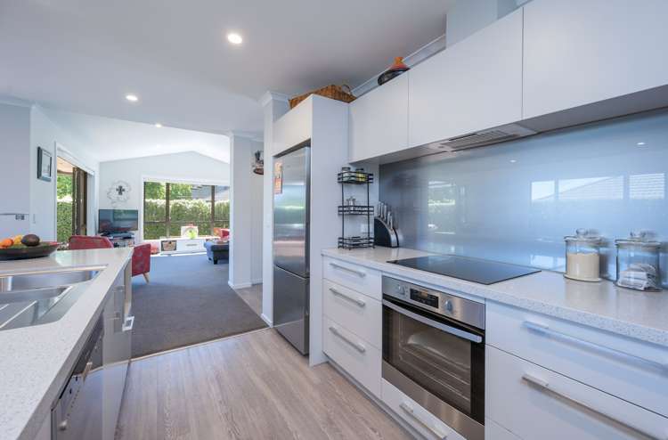 24 Concordia Drive Richmond_10