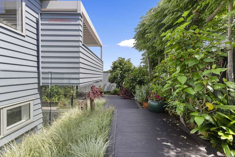2/46 Sunset Road Unsworth Heights_20