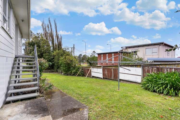 58 Makora Road Massey_12