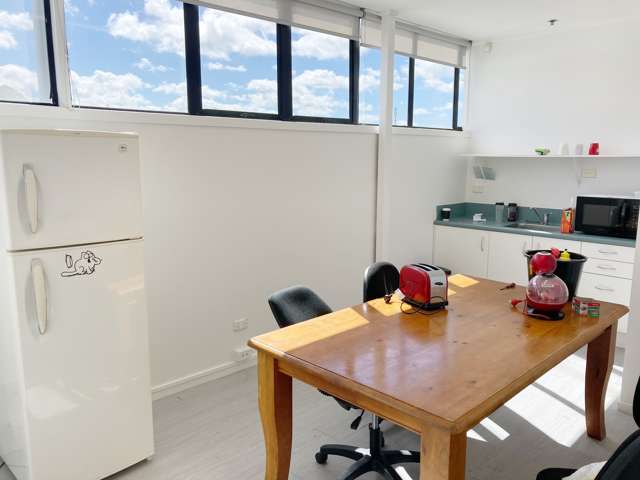 Level 1/75c Porana Road Hillcrest_4