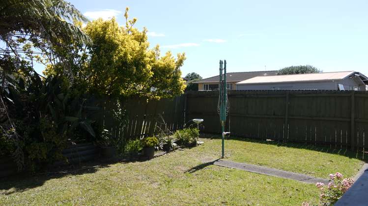 51 Sharland Avenue Manurewa_12