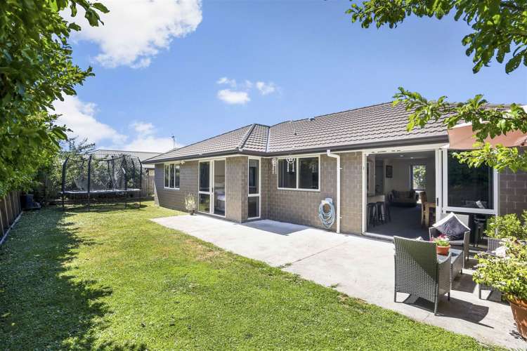 64 Farnborough Drive Grandview Heights_8