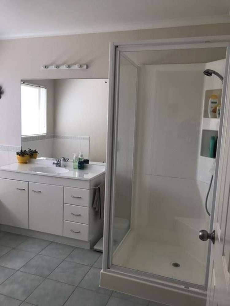 6 Newbliss Crescent East Tamaki Heights_7