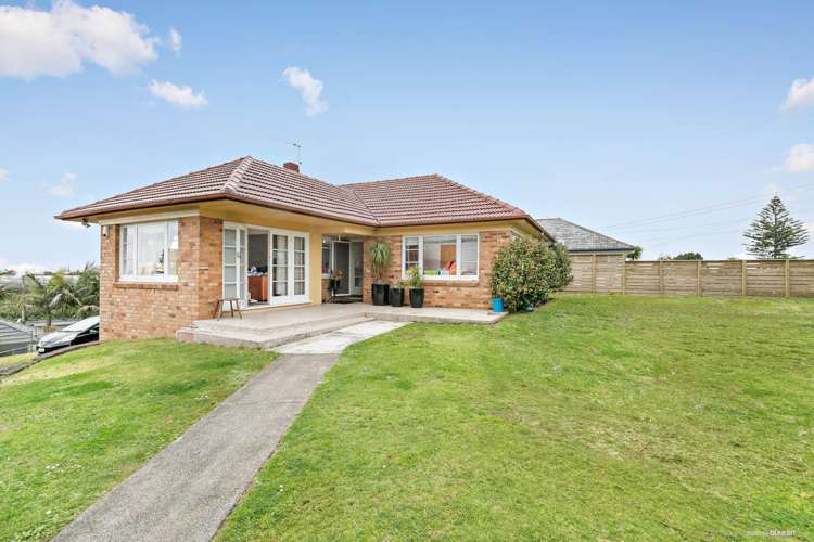 74 Crawford Avenue Mangere Bridge_7