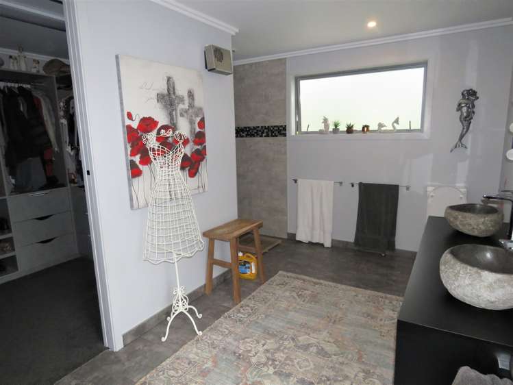 33 Trailview Lane Weston_10