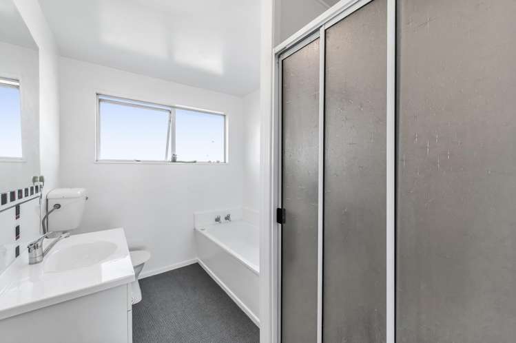 2/20 Penwood Street Russley_14