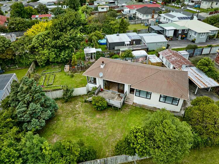 5 Puriri Street Miramar_22