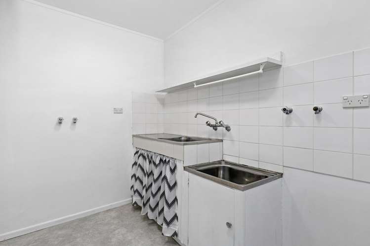 8 Bogle Grove Stokes Valley_20