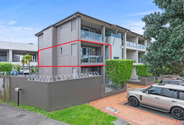 78b Michael Jones Drive Flat Bush_3