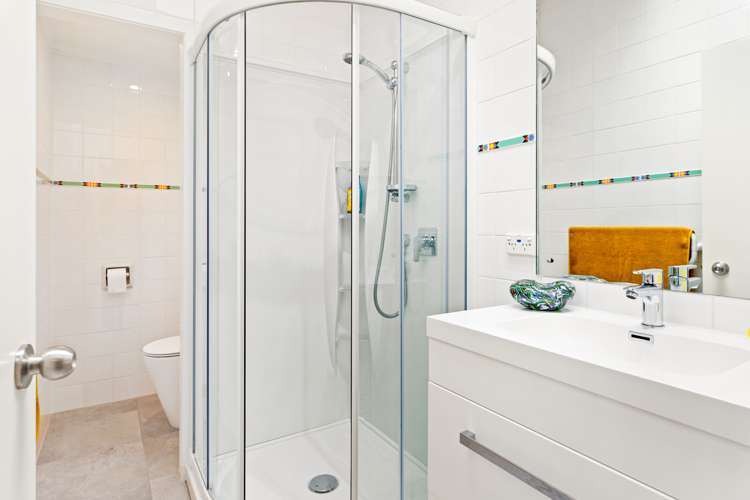 19 Cascade Avenue Waiatarua_18