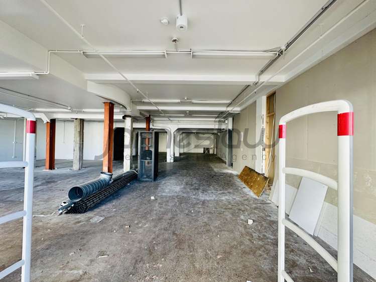 B3/88 Broadway Newmarket_2