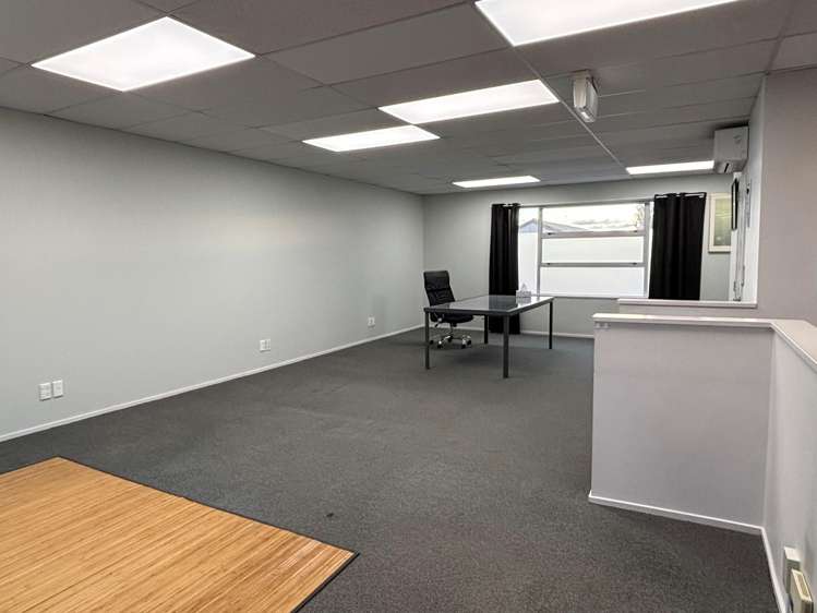 2/14 Broad Street Woolston_5