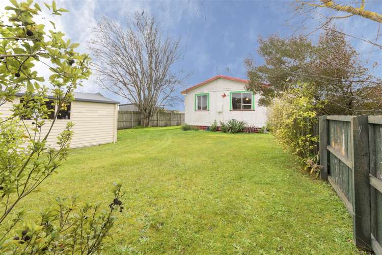 16 Broadway Avenue Waikuku Beach_10