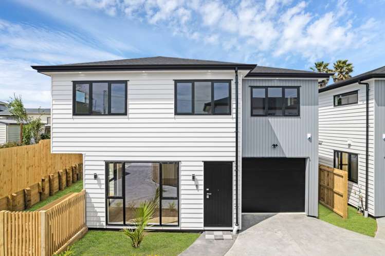 2/40 Bowater Place Manurewa_1